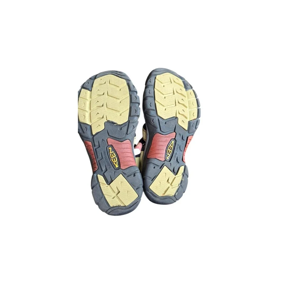 Keen Newport  Mens Size 8.5 Sandals Green/Black  Water Hiking Shoes
